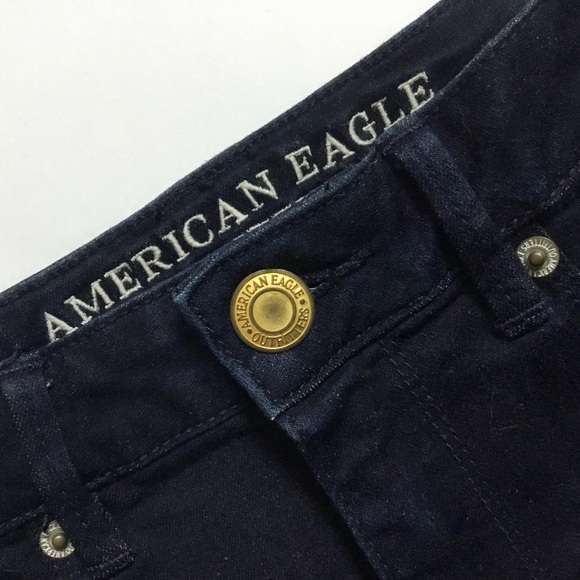American Eagle Outfitters High-Waisted Cut Off Denim Jean Shorts - Picture 5 of 9